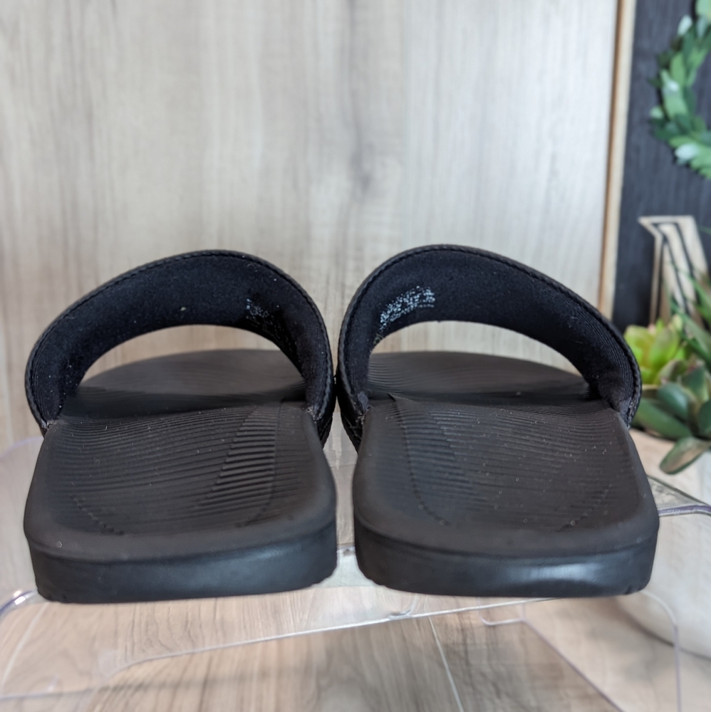 2017 Nike Junior Black White Kawa Slides Sandals Juniors size 6 - Picture 9 of 12